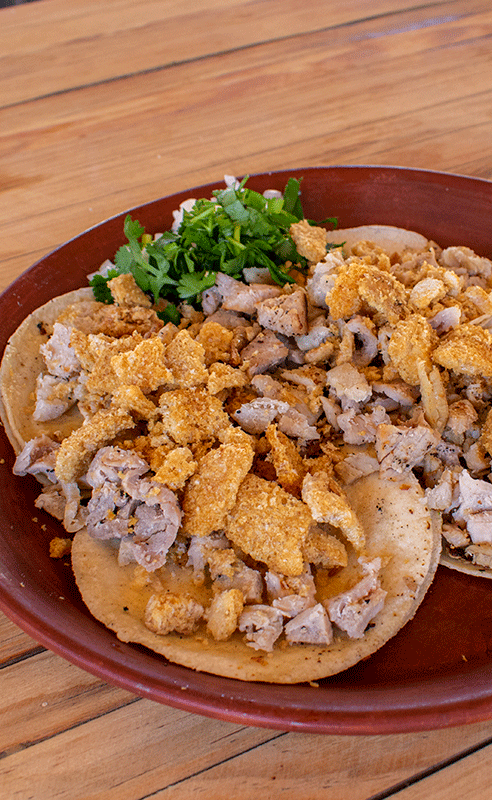 Tacos de lomo y chicharrón